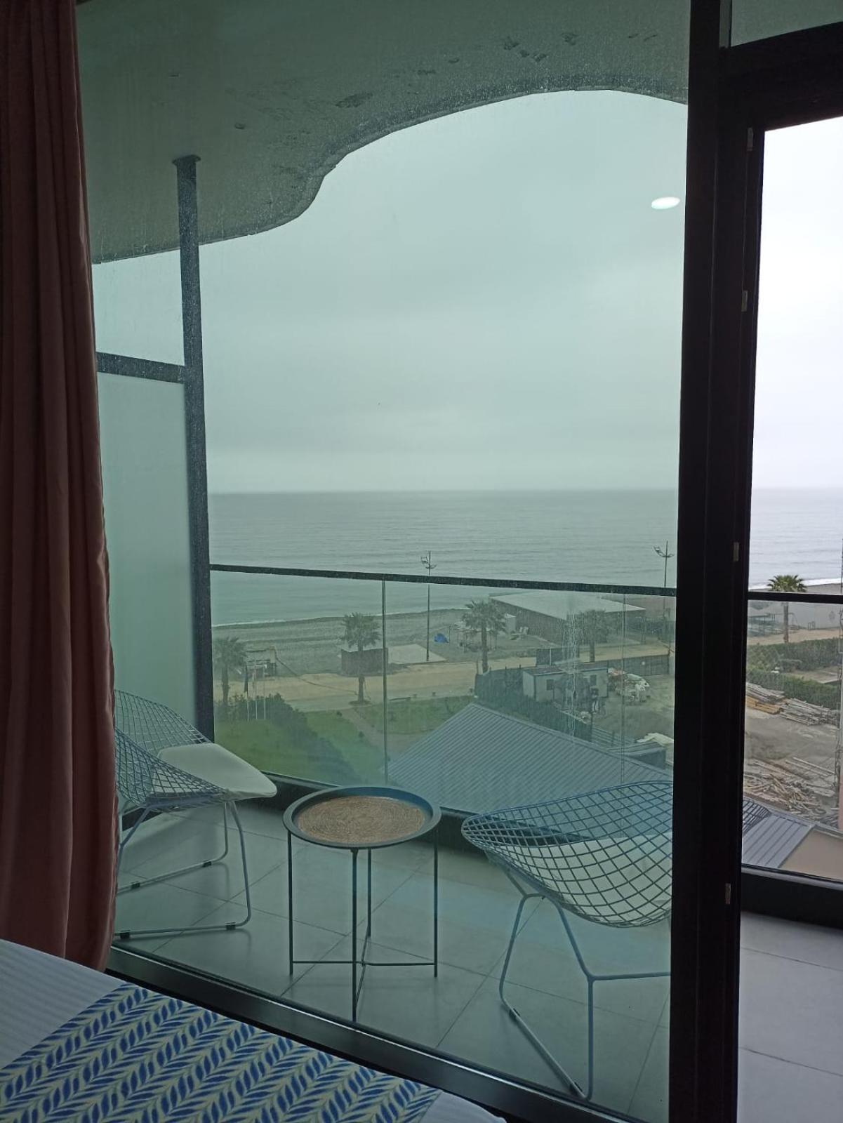 Hotel Navi Batoumi Extérieur photo