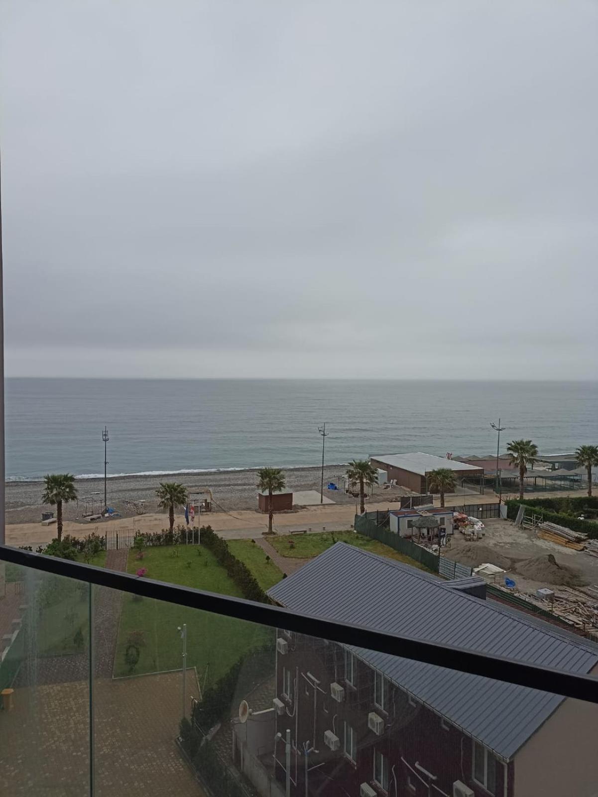 Hotel Navi Batoumi Extérieur photo