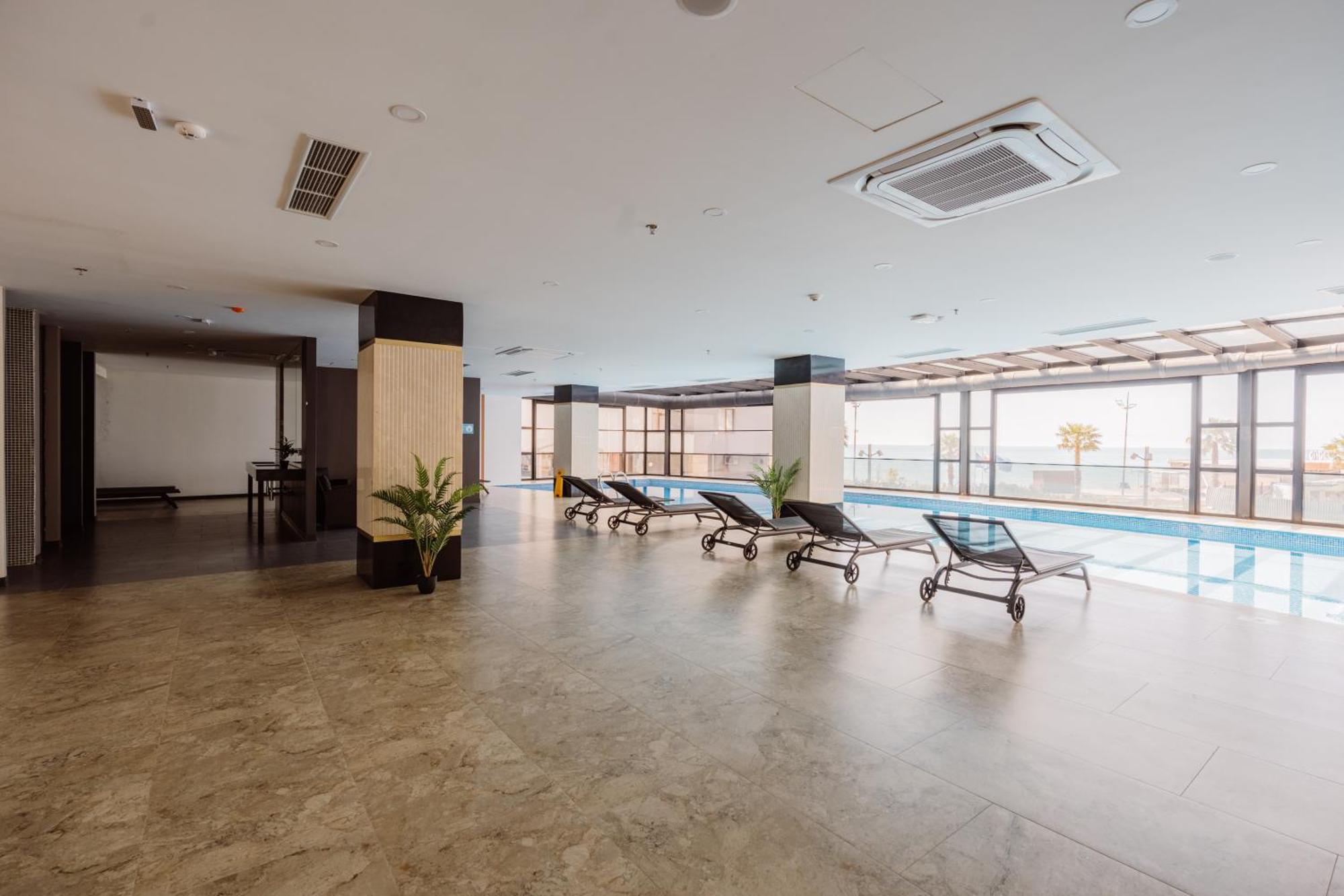 Hotel Navi Batoumi Extérieur photo