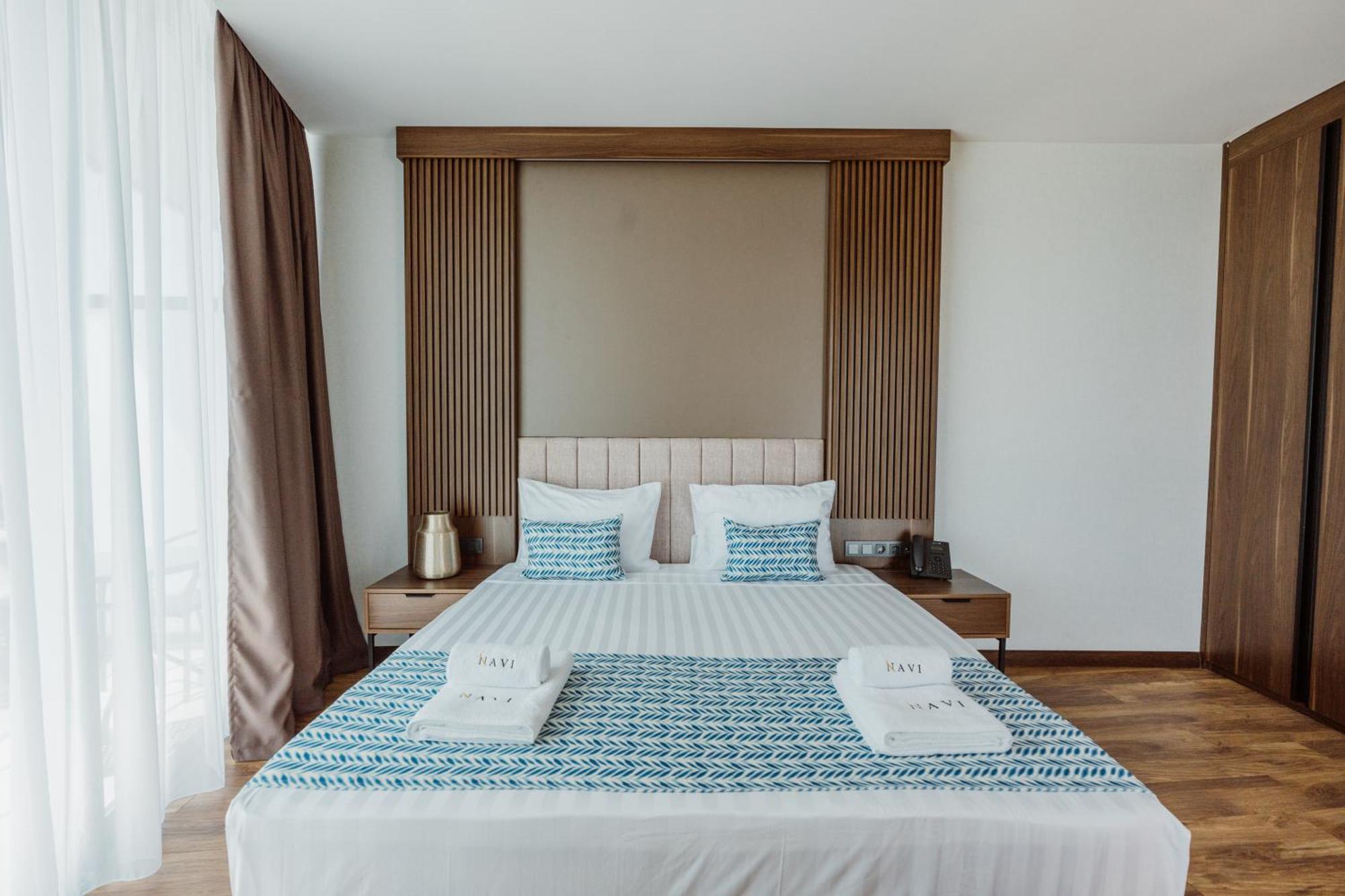 Hotel Navi Batoumi Extérieur photo