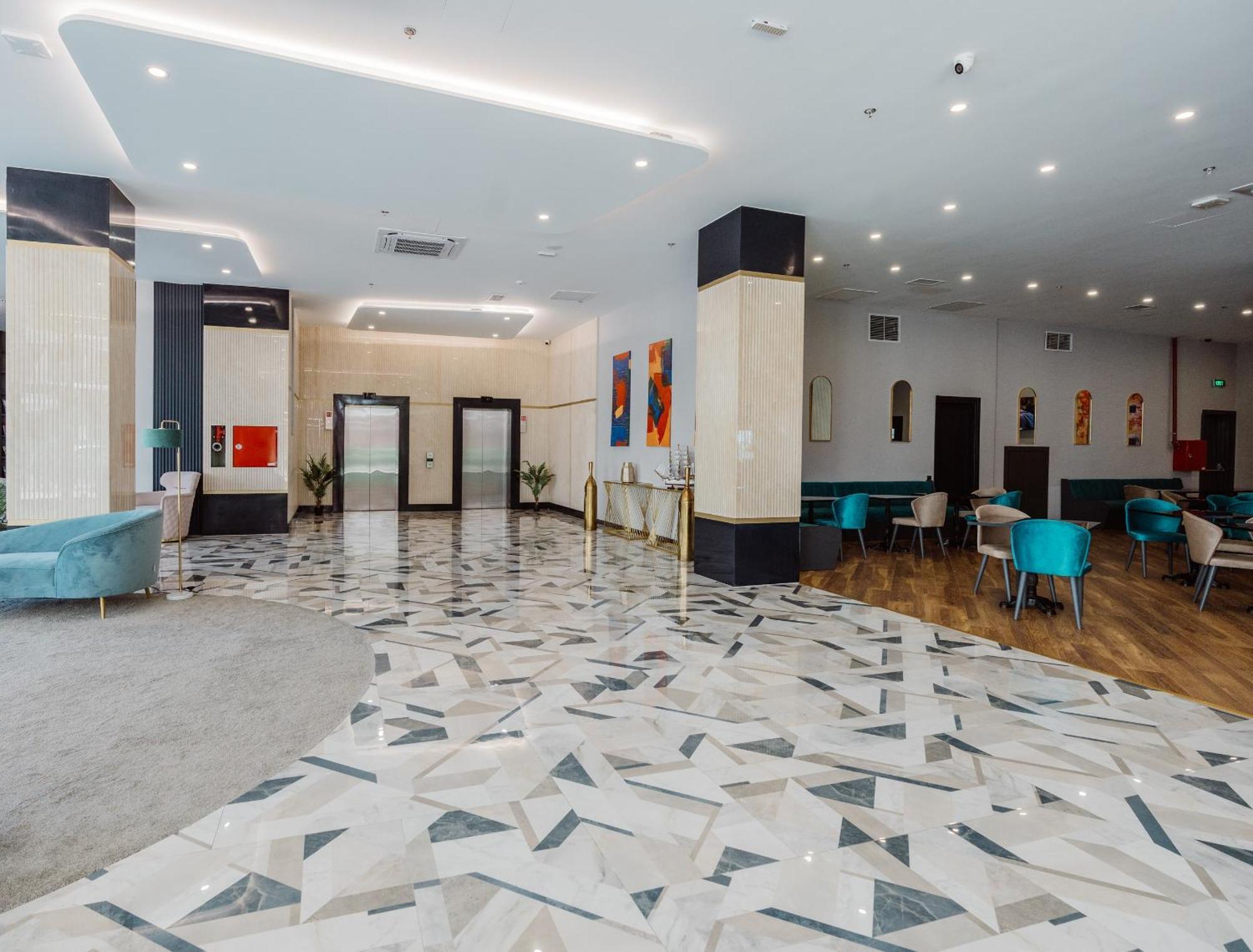 Hotel Navi Batoumi Extérieur photo