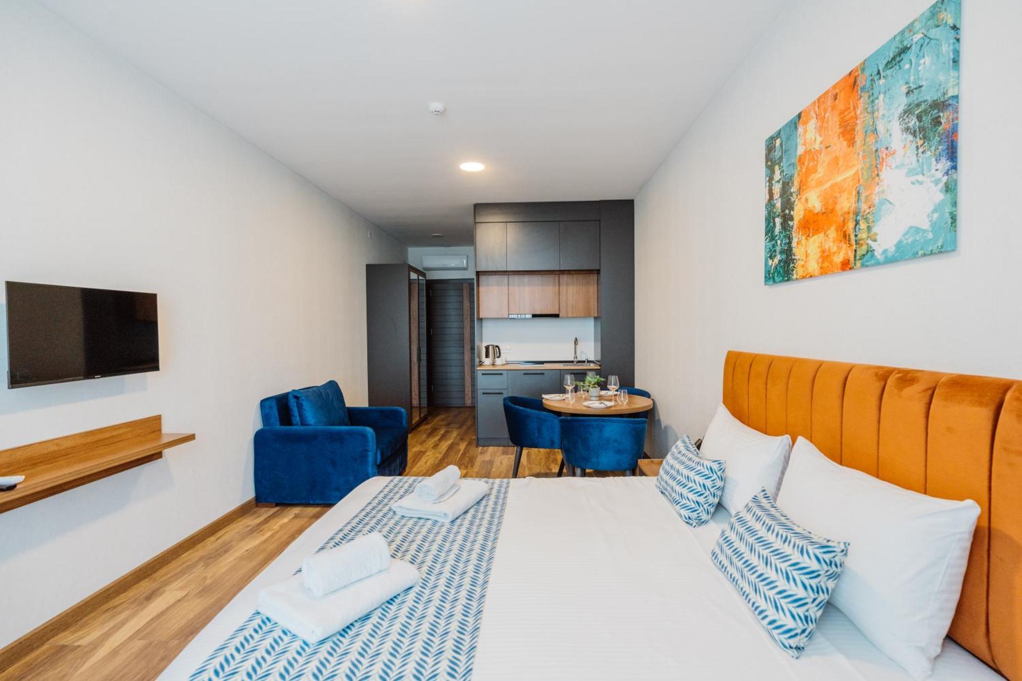 Hotel Navi Batoumi Extérieur photo